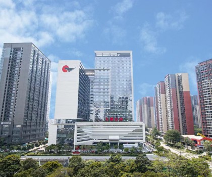 東鵬控股捐贈(zèng)500萬物資馳援甘肅、青?？拐鹁葹?zāi)