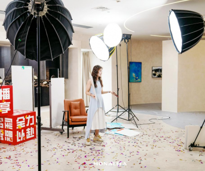 蒙娜麗莎直播基地落成投入使用！全域新零售版圖再添強核心引擎！