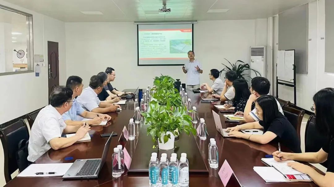 助力實現(xiàn)雙碳目標(biāo)｜建材行業(yè)碳排放解剖“麻雀”課題組赴東鵬基地調(diào)研3.jpg