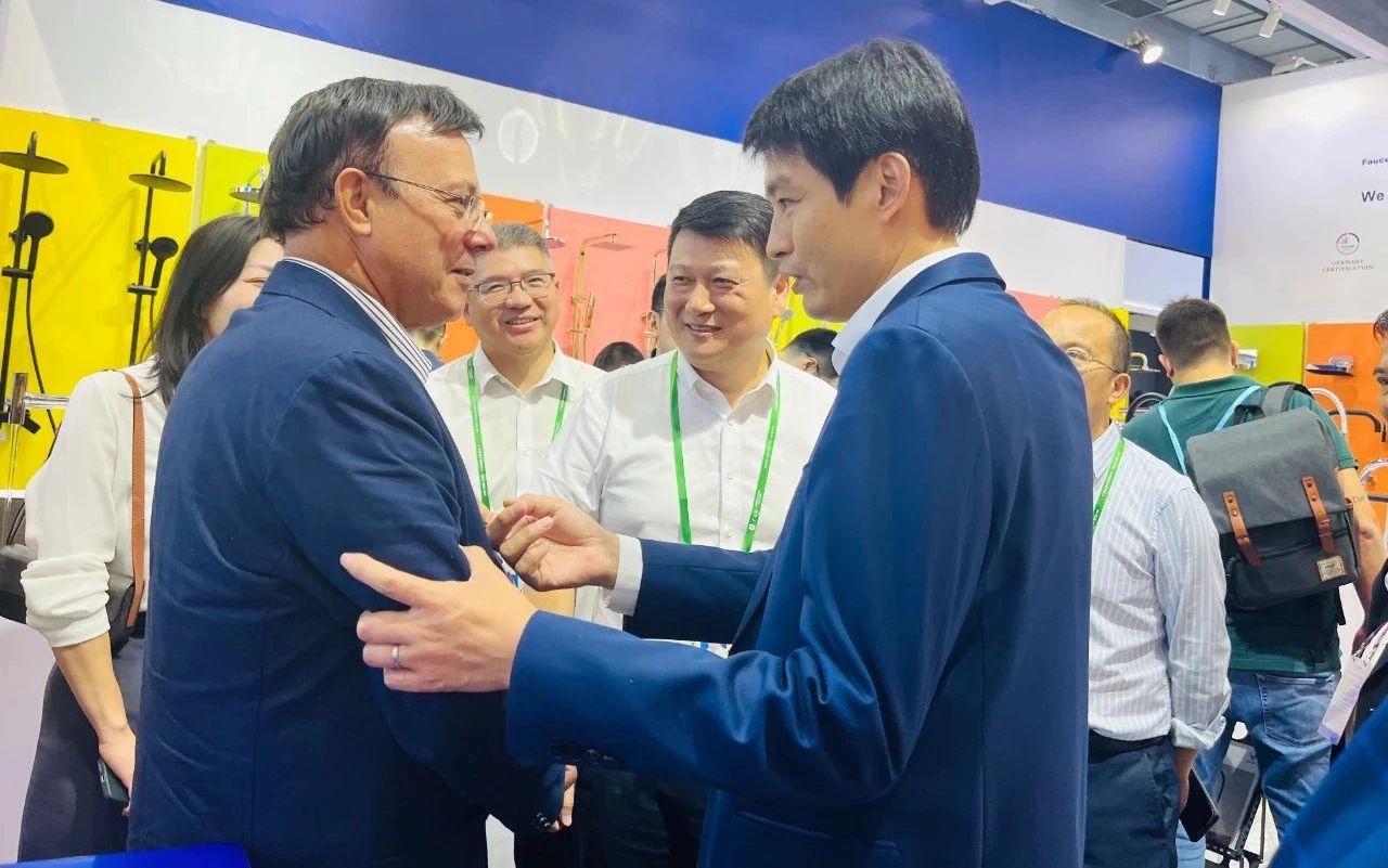康意潔具閃耀2024年秋季廣交會，吸引了眾多國內外客商的關注和贊譽5.jpg